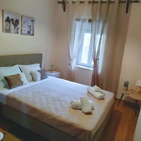 Lägenhet Eveline House