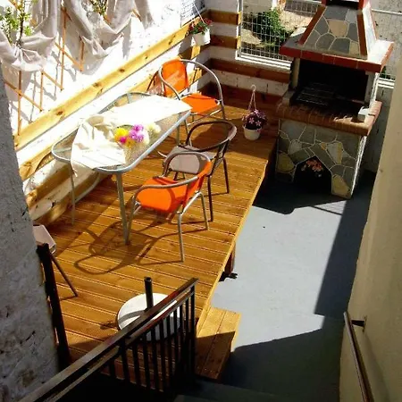 Eveline House Lägenhet