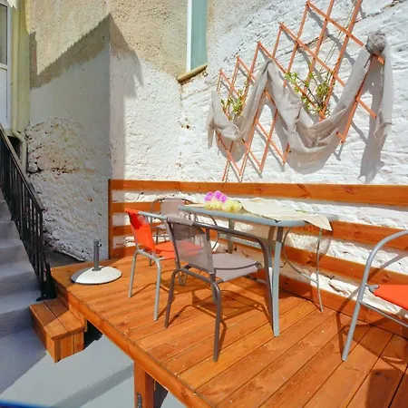 Eveline House Lägenhet *