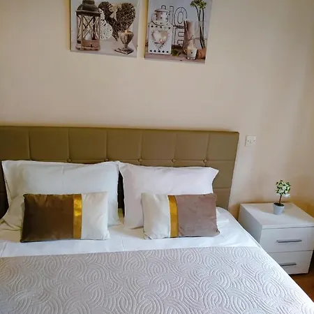 Apartment Eveline House