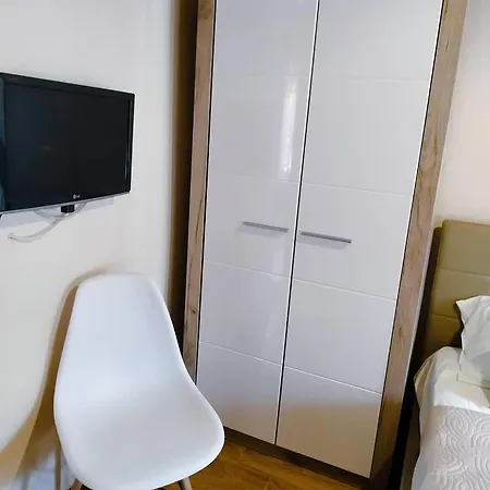 Eveline House Apartment