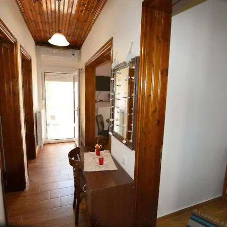 Eveline House Kallirákhi