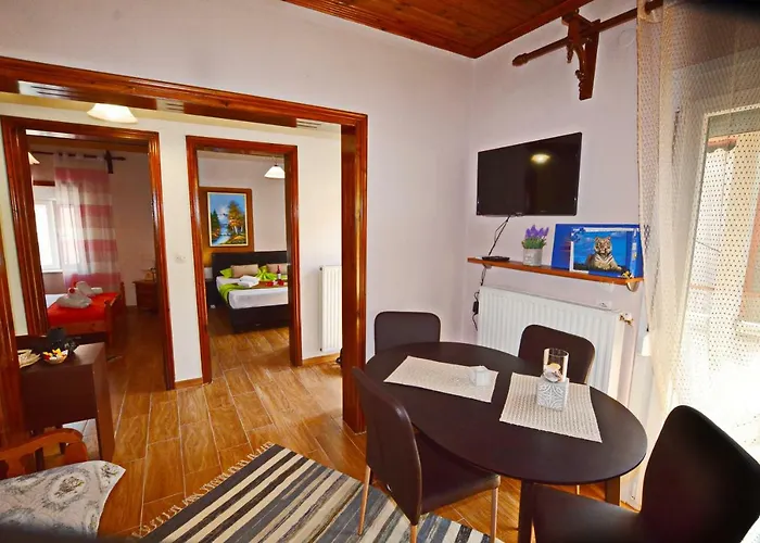 Eveline House Apartment *