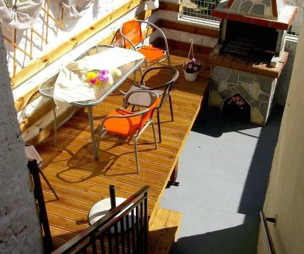 Eveline House Apartment