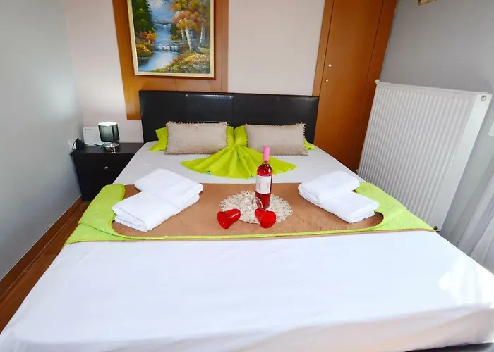 Eveline House * Kallirákhi