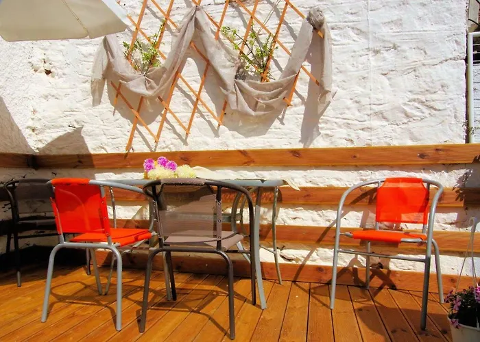 Eveline House * Kallirákhi